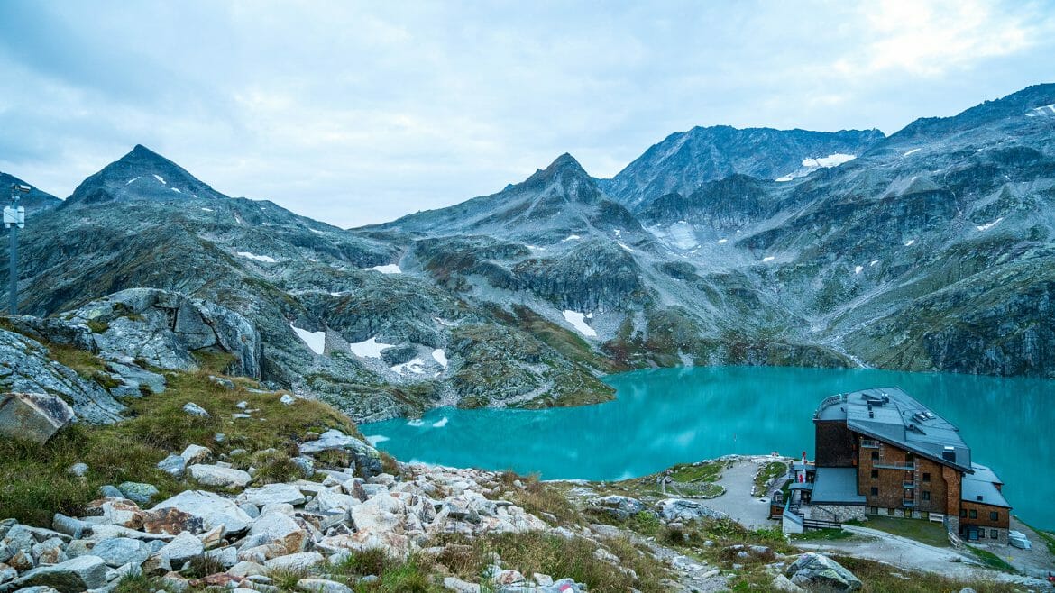 https://mdw-travel-data-us-east-1.s3.amazonaws.com/img/country/Austria/Hohe-Tauern-National-Park/img_02.jpg