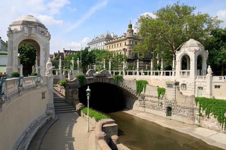 https://mdw-travel-data-us-east-1.s3.amazonaws.com/img/country/Austria/Kaiserpark/img_01.jpg