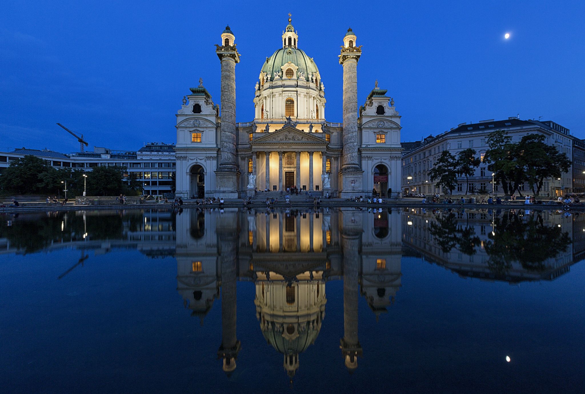 https://mdw-travel-data-us-east-1.s3.amazonaws.com/img/country/Austria/Karlskirche/img_02.jpg