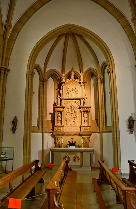 https://mdw-travel-data-us-east-1.s3.amazonaws.com/img/country/Austria/Katholische-Kirche-St-Aegidius/img_02.jpg