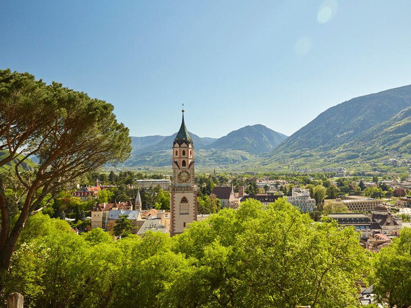 https://mdw-travel-data-us-east-1.s3.amazonaws.com/img/country/Austria/Kirche-St-Nikolaus/img_01.jpg