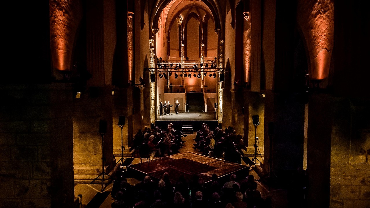 https://mdw-travel-data-us-east-1.s3.amazonaws.com/img/country/Austria/Klangraum-Krems-Minoritenkirche/img_03.jpg