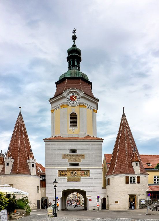 https://mdw-travel-data-us-east-1.s3.amazonaws.com/img/country/Austria/Krems-City-Tower/img_02.jpg