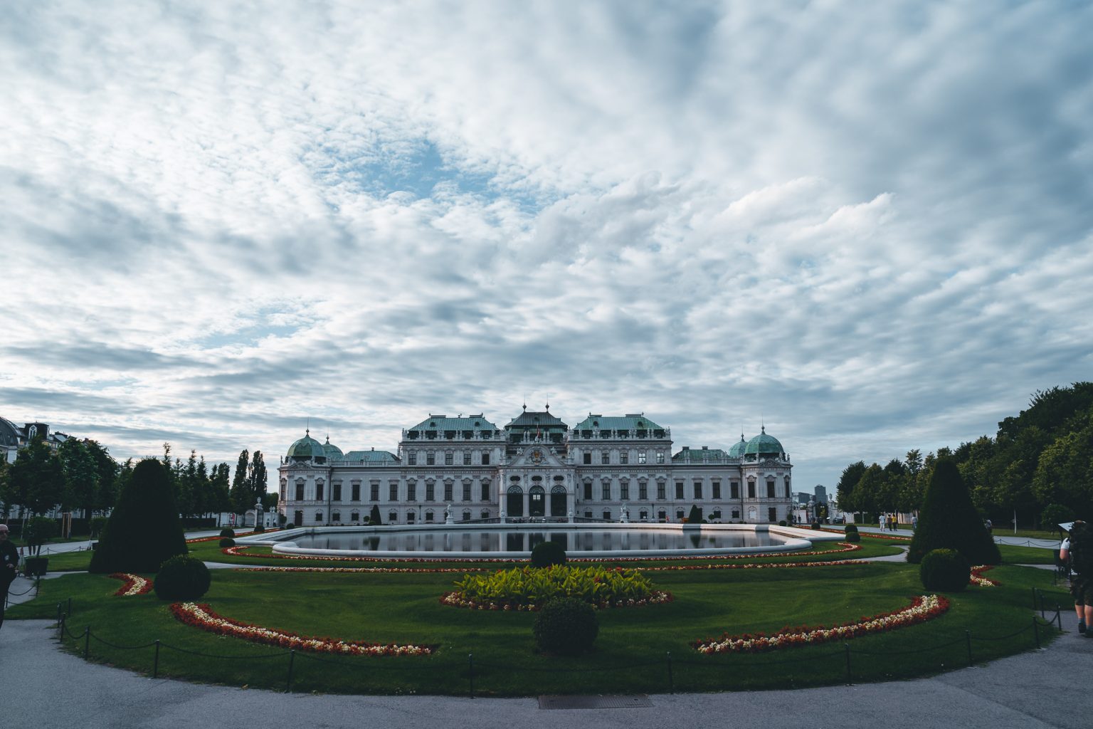 https://mdw-travel-data-us-east-1.s3.amazonaws.com/img/country/Austria/Kremser-Stadtumrundung/img_00.jpg