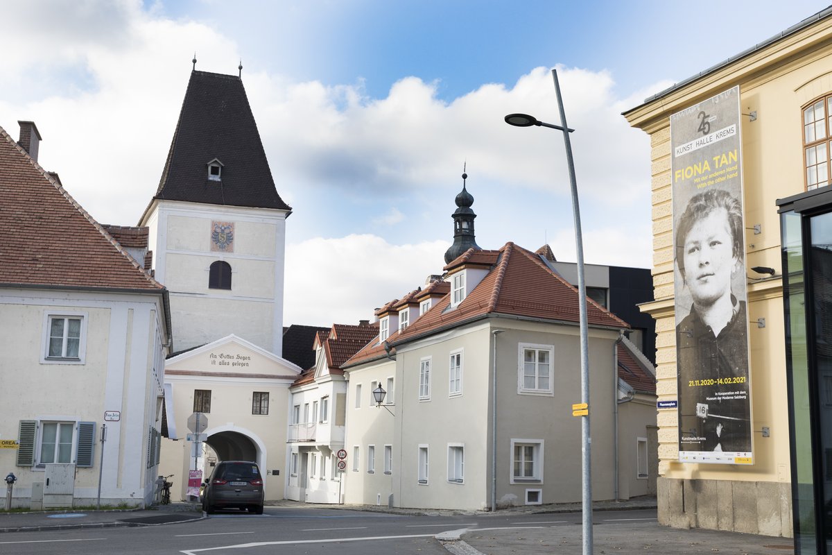 https://mdw-travel-data-us-east-1.s3.amazonaws.com/img/country/Austria/Kremser-Tor/img_01.jpg