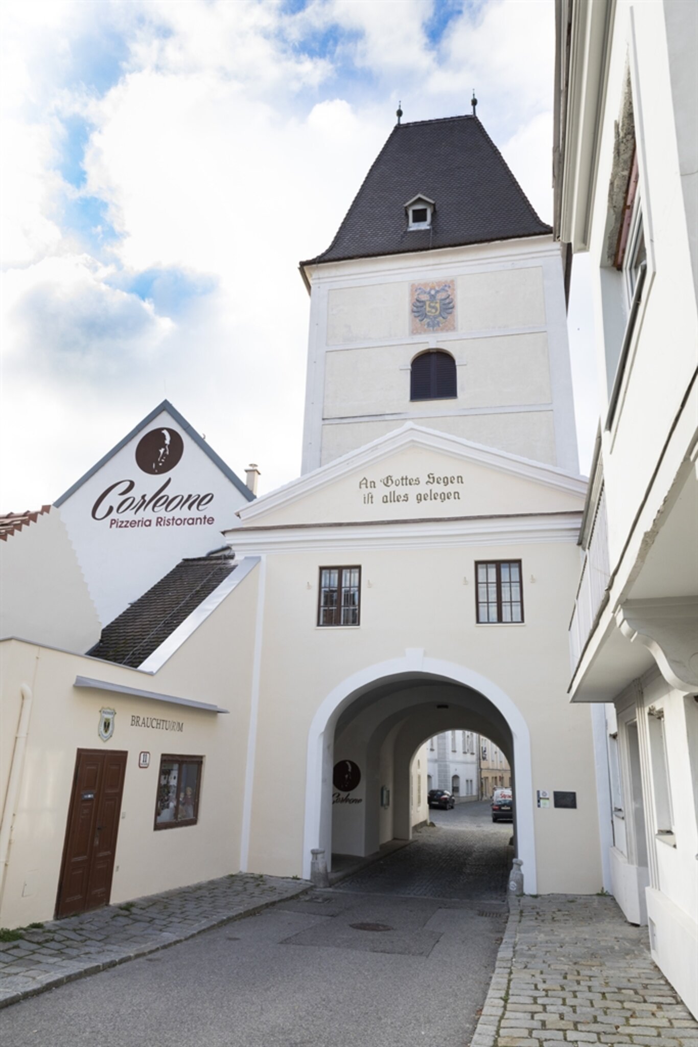 https://mdw-travel-data-us-east-1.s3.amazonaws.com/img/country/Austria/Kremser-Tor/img_02.jpg