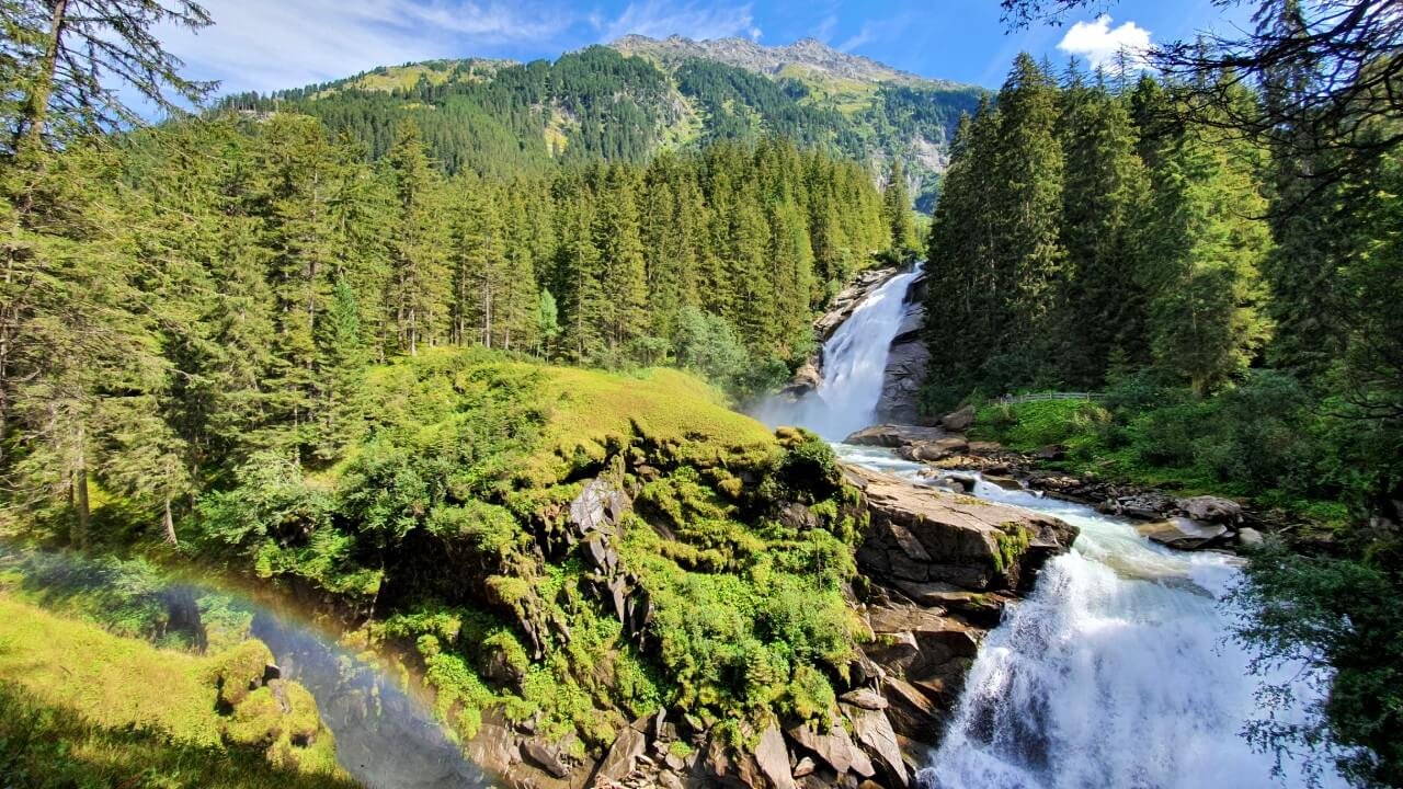 https://mdw-travel-data-us-east-1.s3.amazonaws.com/img/country/Austria/Krimml-Waterfalls/img_01.jpg