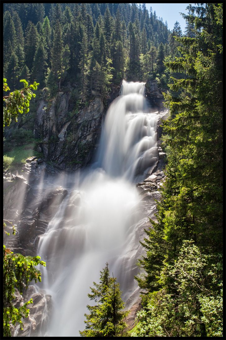 https://mdw-travel-data-us-east-1.s3.amazonaws.com/img/country/Austria/Krimmler-Wasserfalle/img_01.jpg