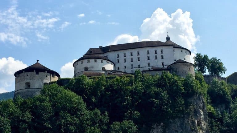 https://mdw-travel-data-us-east-1.s3.amazonaws.com/img/country/Austria/Kufstein/img_04.jpg