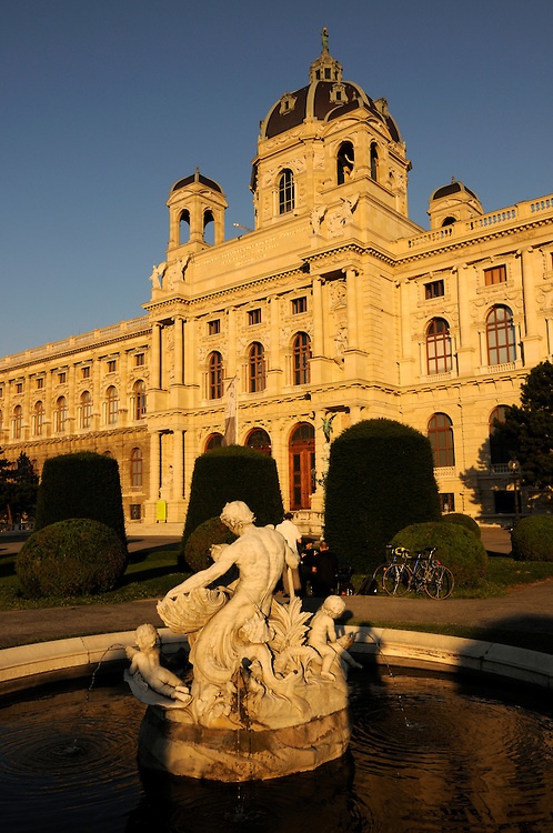 https://mdw-travel-data-us-east-1.s3.amazonaws.com/img/country/Austria/Kunsthistorisches-Museum/img_03.jpg