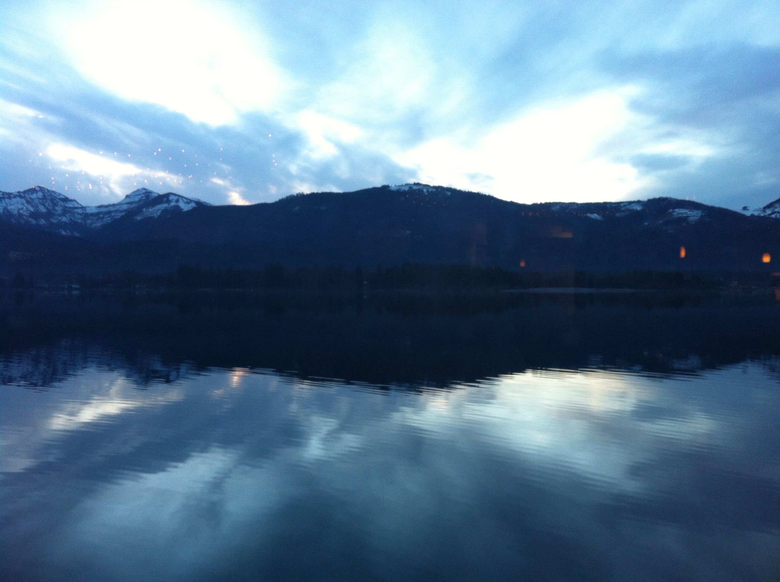 https://mdw-travel-data-us-east-1.s3.amazonaws.com/img/country/Austria/Lake-Wolfgang/img_03.jpg