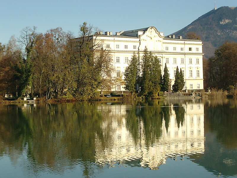 https://mdw-travel-data-us-east-1.s3.amazonaws.com/img/country/Austria/Leopoldskron-Castle/img_02.jpg