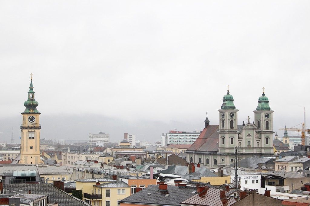 https://mdw-travel-data-us-east-1.s3.amazonaws.com/img/country/Austria/Linz/img_01.jpg