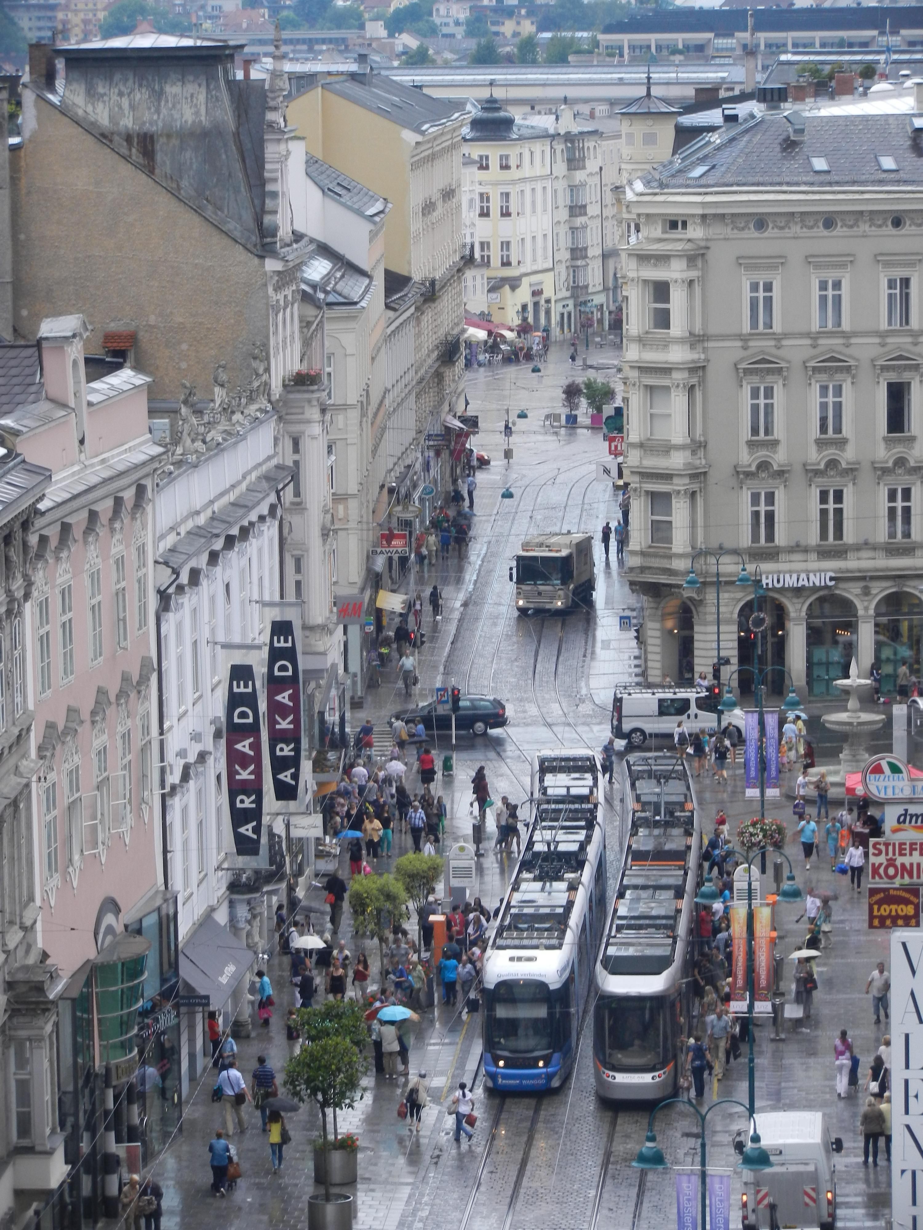 https://mdw-travel-data-us-east-1.s3.amazonaws.com/img/country/Austria/Linz/img_03.jpg