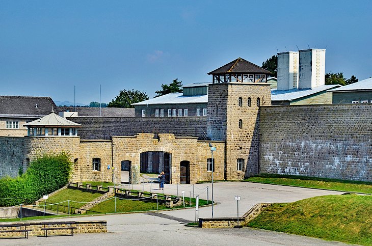 https://mdw-travel-data-us-east-1.s3.amazonaws.com/img/country/Austria/Mauthausen-Memorial/img_01.jpg