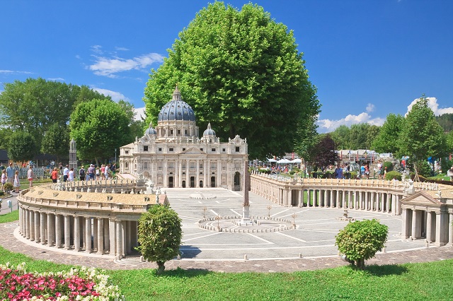 https://mdw-travel-data-us-east-1.s3.amazonaws.com/img/country/Austria/Minimundus/img_02.jpg