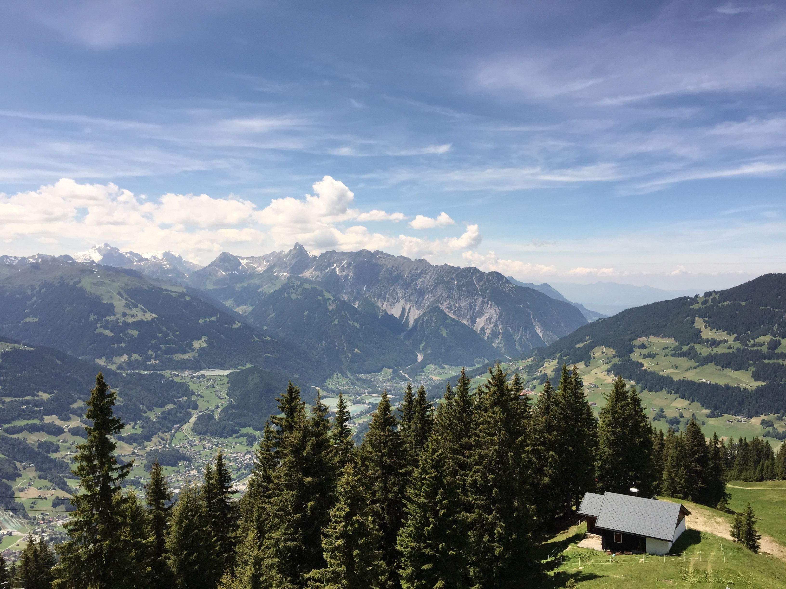 https://mdw-travel-data-us-east-1.s3.amazonaws.com/img/country/Austria/Montafon-Alpine-Valley/img_02.jpg