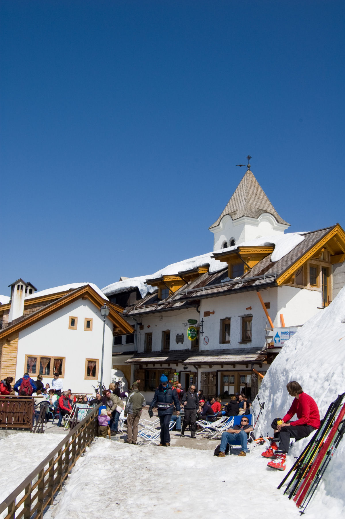 https://mdw-travel-data-us-east-1.s3.amazonaws.com/img/country/Austria/Monte-Lussari/img_03.jpg