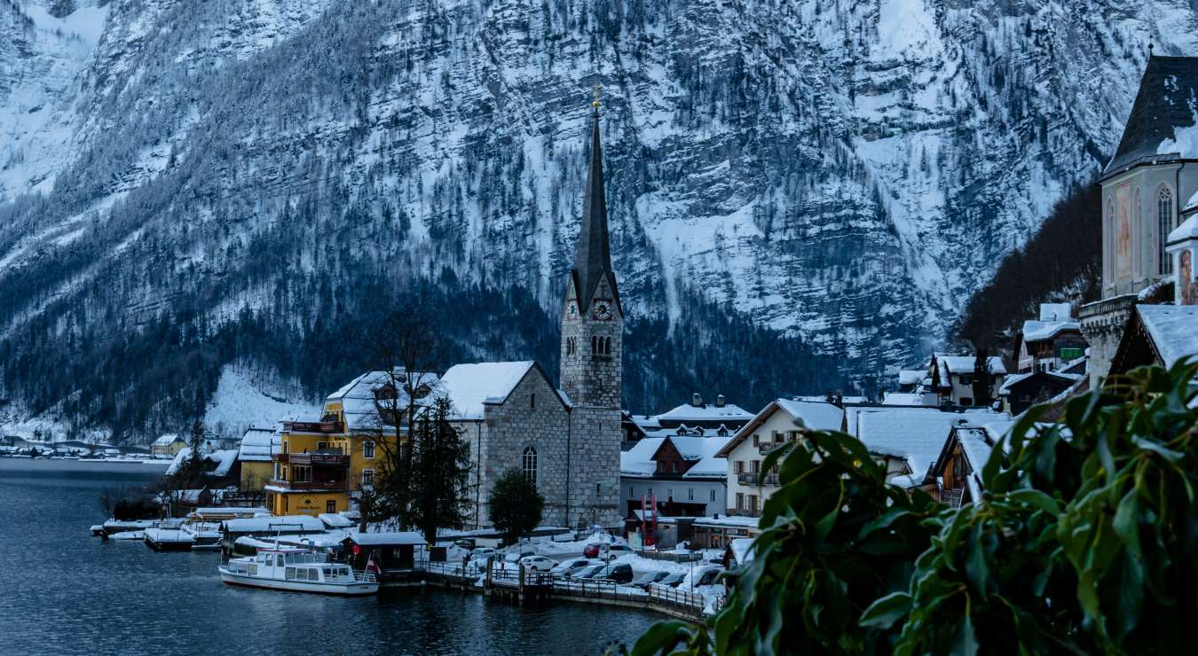 https://mdw-travel-data-us-east-1.s3.amazonaws.com/img/country/Austria/Mount-Postlingberg/img_01.jpg