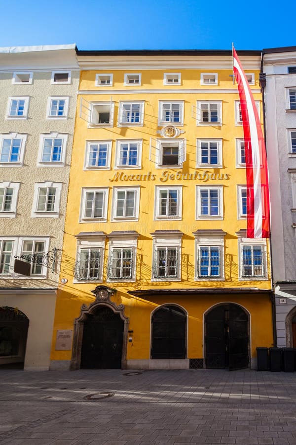 https://mdw-travel-data-us-east-1.s3.amazonaws.com/img/country/Austria/Mozarts-Birthplace/img_02.jpg