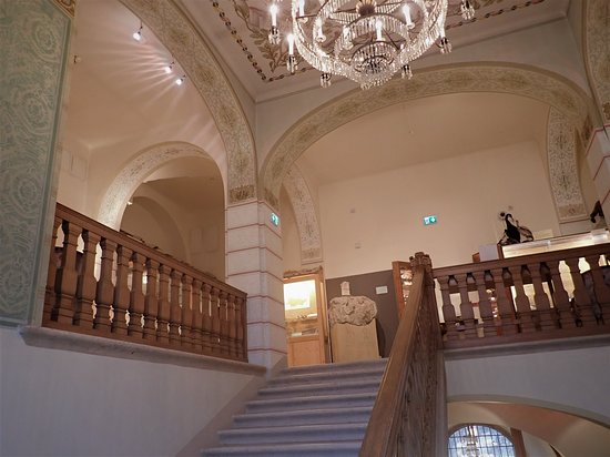 https://mdw-travel-data-us-east-1.s3.amazonaws.com/img/country/Austria/Museum-Rollett-Museum-Baden/img_03.jpg