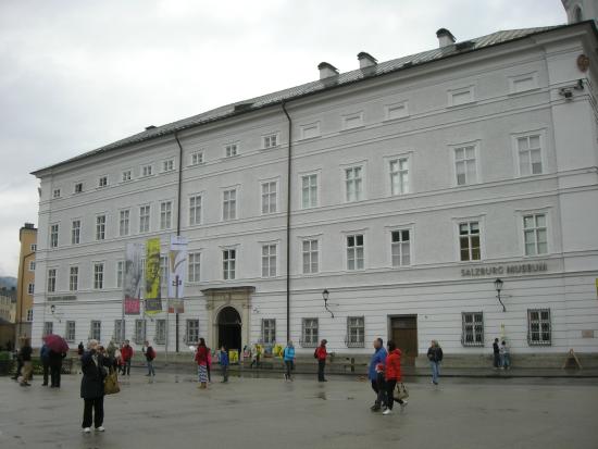 https://mdw-travel-data-us-east-1.s3.amazonaws.com/img/country/Austria/Museum-of-Natural-History-Salzburg/img_03.jpg