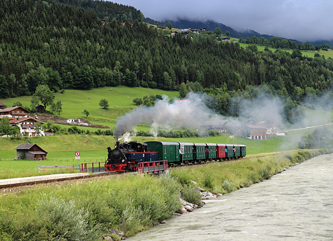 https://mdw-travel-data-us-east-1.s3.amazonaws.com/img/country/Austria/Nostalgiezug-Pinzgau/img_00.jpg