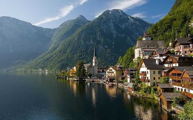 https://mdw-travel-data-us-east-1.s3.amazonaws.com/img/country/Austria/Pfander/img_02.jpg