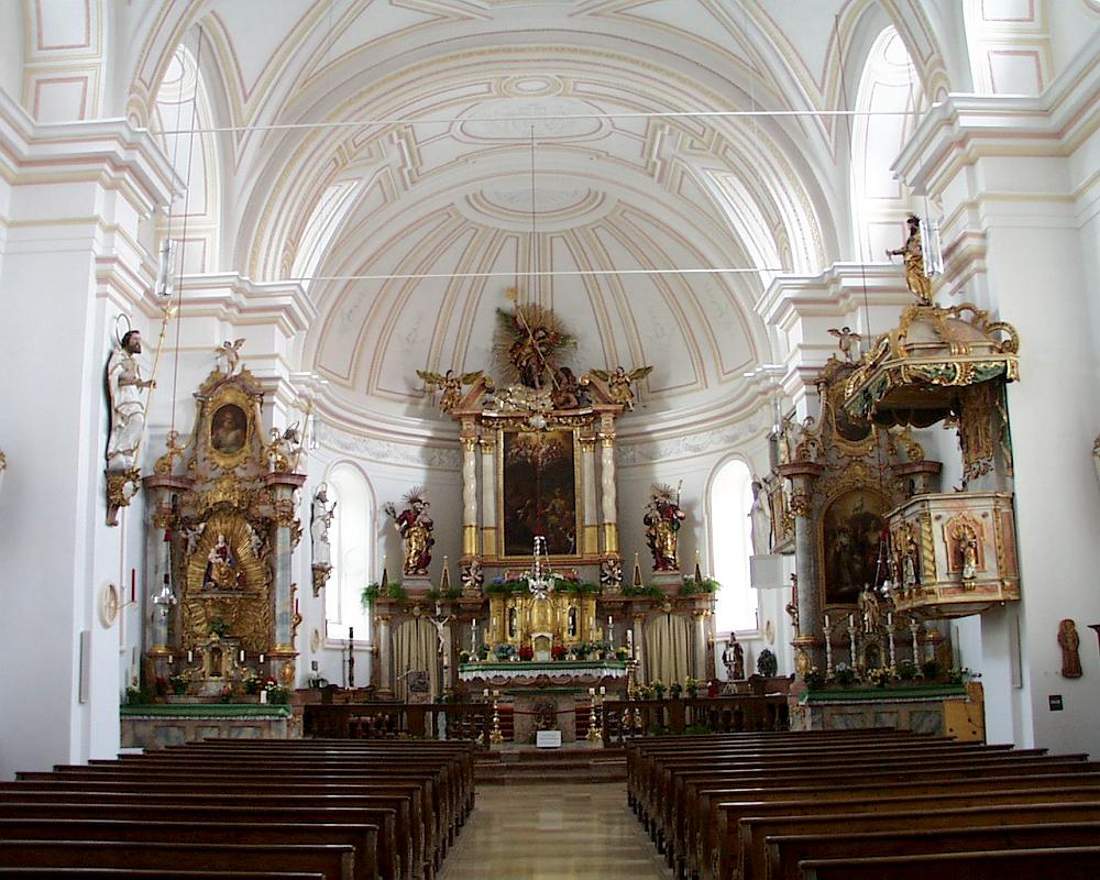 https://mdw-travel-data-us-east-1.s3.amazonaws.com/img/country/Austria/Pfarrkirche-St-Agidius/img_01.jpg
