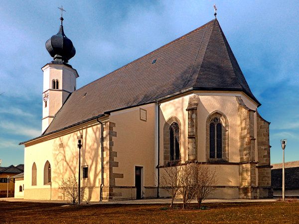 https://mdw-travel-data-us-east-1.s3.amazonaws.com/img/country/Austria/Pfarrkirche-St-Veit/img_02.jpg