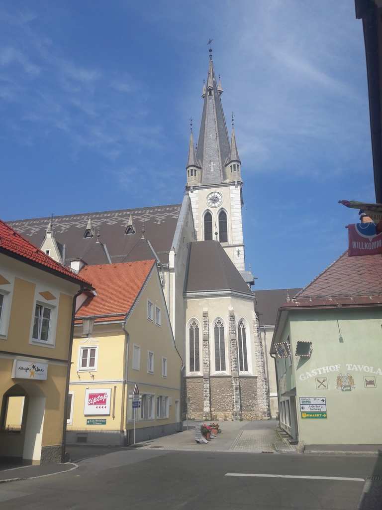 https://mdw-travel-data-us-east-1.s3.amazonaws.com/img/country/Austria/Pfarrkirche-Weissenkirchen/img_02.jpg