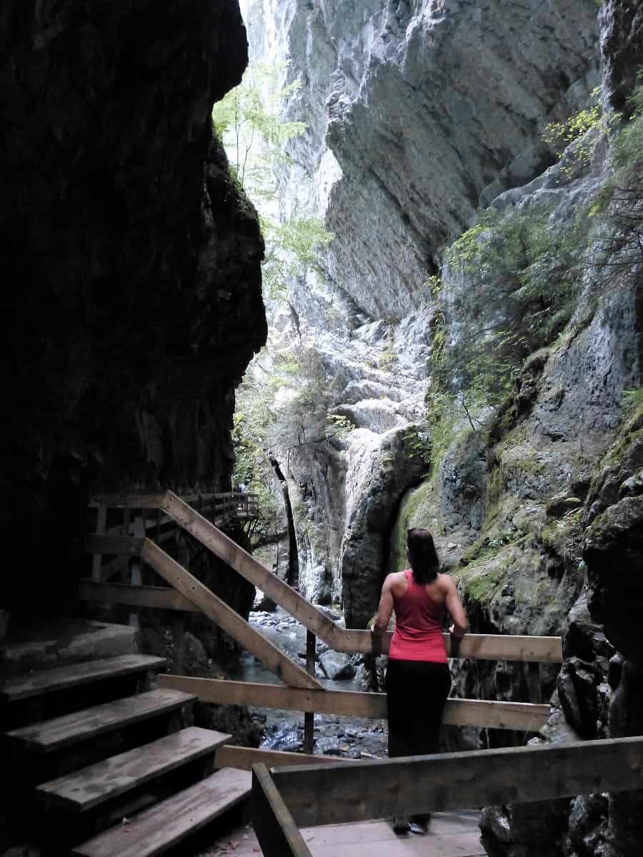 https://mdw-travel-data-us-east-1.s3.amazonaws.com/img/country/Austria/Rappenlochschlucht/img_03.jpg