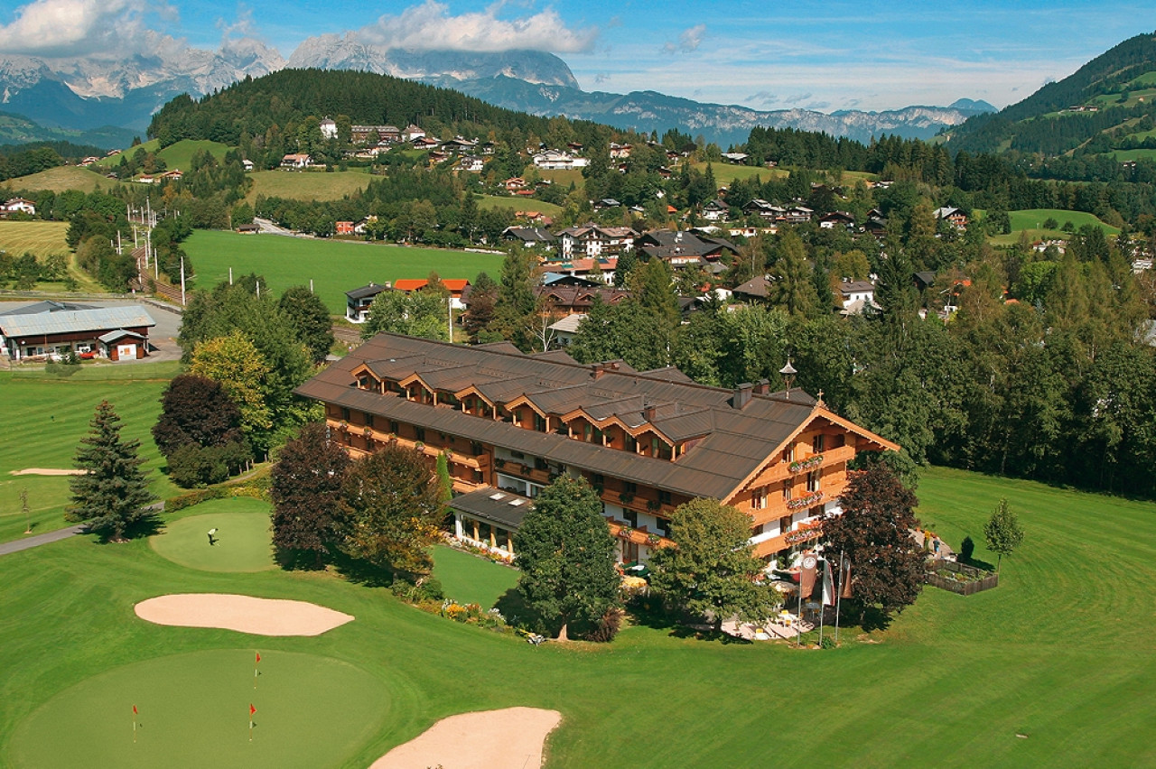 https://mdw-travel-data-us-east-1.s3.amazonaws.com/img/country/Austria/Rasmushof-Golf-Course/img_01.jpg