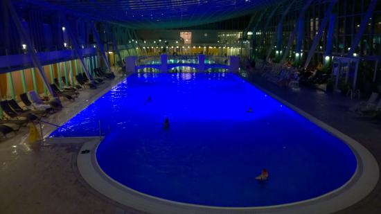 https://mdw-travel-data-us-east-1.s3.amazonaws.com/img/country/Austria/Romertherme-Baden/img_03.jpg
