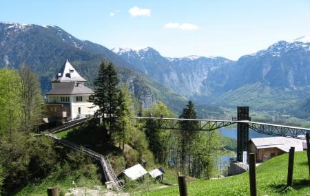 https://mdw-travel-data-us-east-1.s3.amazonaws.com/img/country/Austria/Rudolfs-Tower/img_02.jpg
