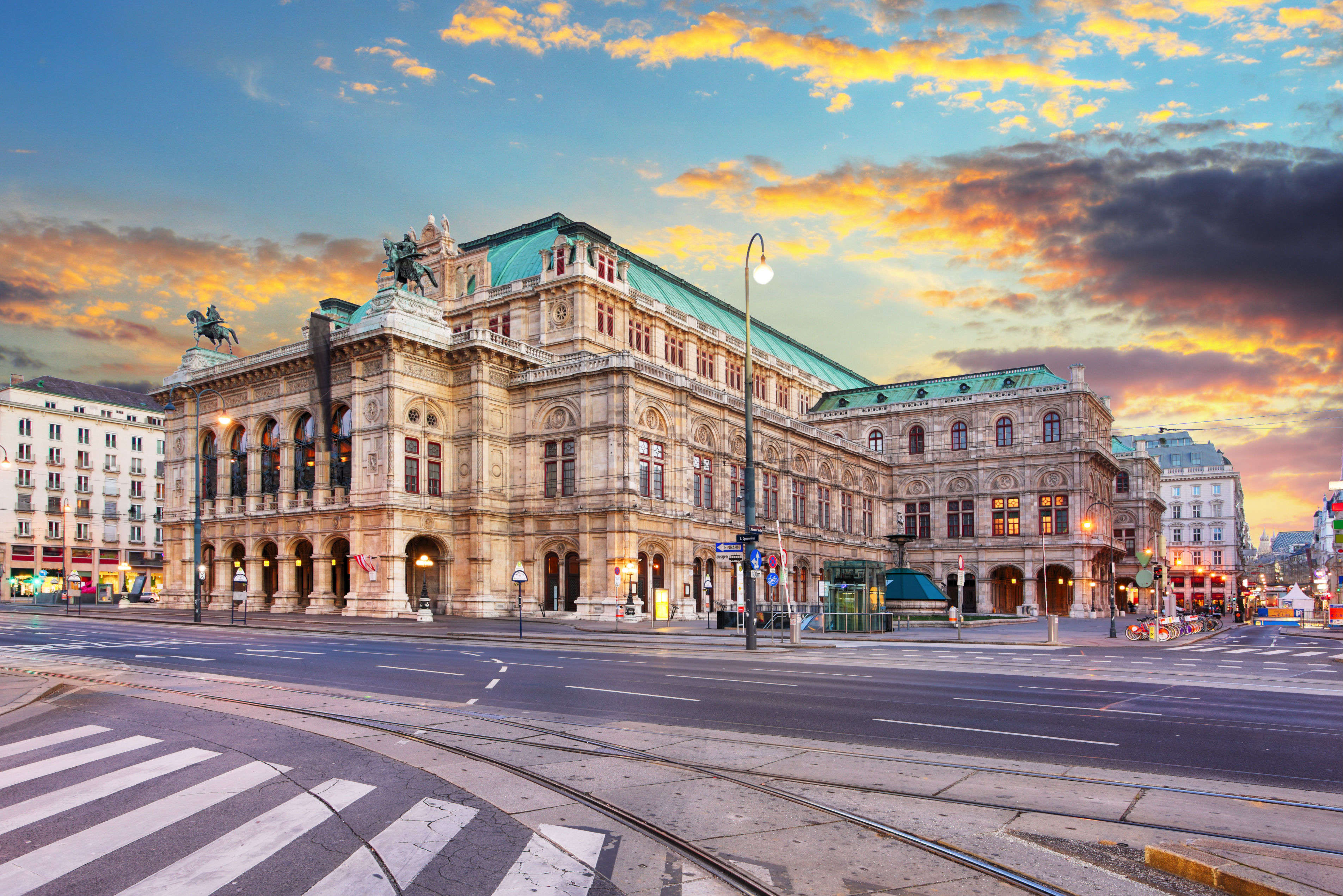 https://mdw-travel-data-us-east-1.s3.amazonaws.com/img/country/Austria/Rufikopf/img_02.jpg