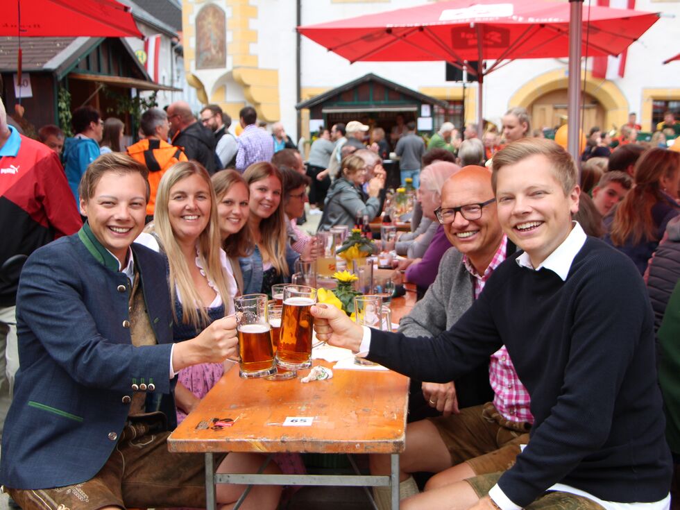 https://mdw-travel-data-us-east-1.s3.amazonaws.com/img/country/Austria/Salzburger-Bauernherbst/img_03.jpg