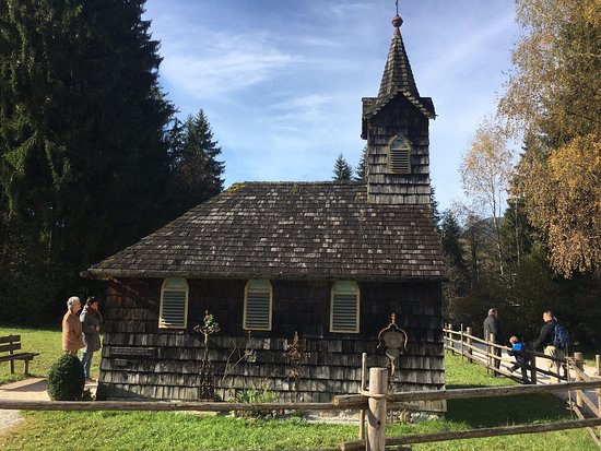 https://mdw-travel-data-us-east-1.s3.amazonaws.com/img/country/Austria/Salzburger-Freilichtmuseum/img_03.jpg