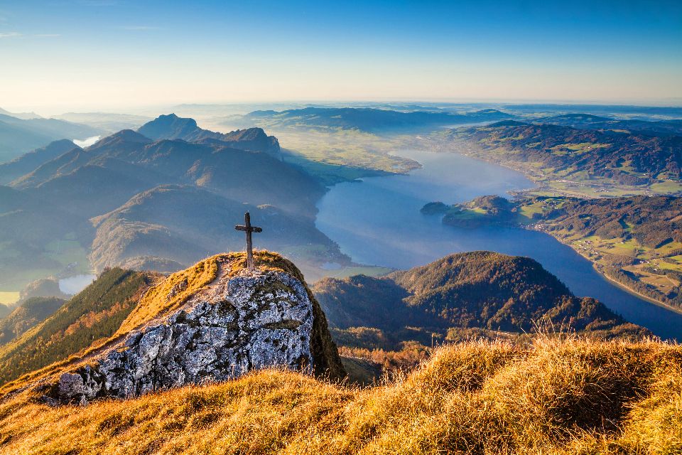 https://mdw-travel-data-us-east-1.s3.amazonaws.com/img/country/Austria/Salzkammergut-Festwochen/img_01.jpg