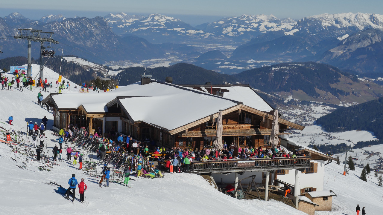 https://mdw-travel-data-us-east-1.s3.amazonaws.com/img/country/Austria/Schatzbergbahn/img_01.jpg