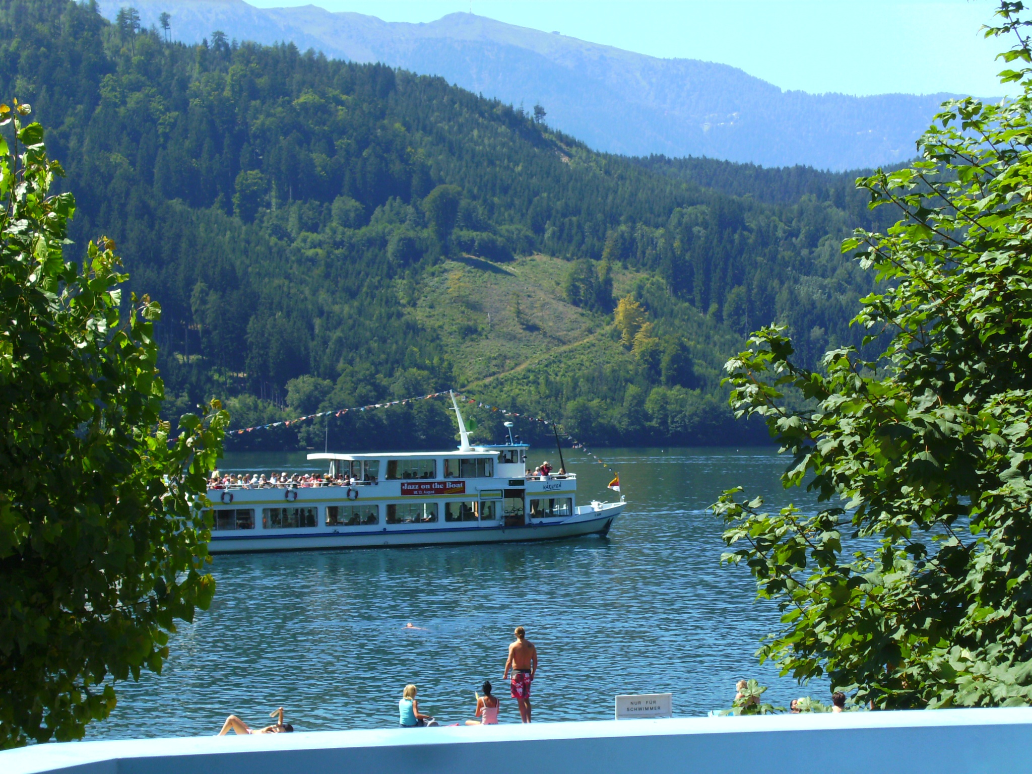 https://mdw-travel-data-us-east-1.s3.amazonaws.com/img/country/Austria/Schifffahrt-Millstatter-See/img_01.jpg
