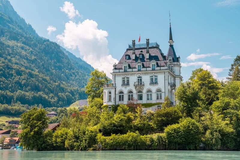 https://mdw-travel-data-us-east-1.s3.amazonaws.com/img/country/Austria/Seeburg-Castle/img_04.jpg