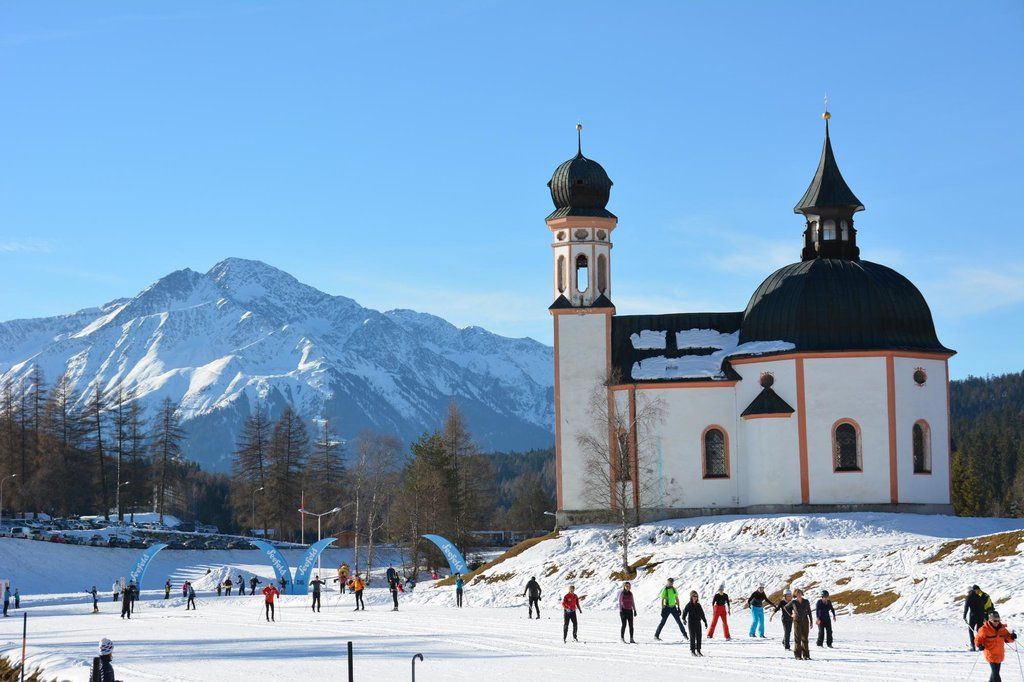 https://mdw-travel-data-us-east-1.s3.amazonaws.com/img/country/Austria/Seekirchl/img_01.jpg