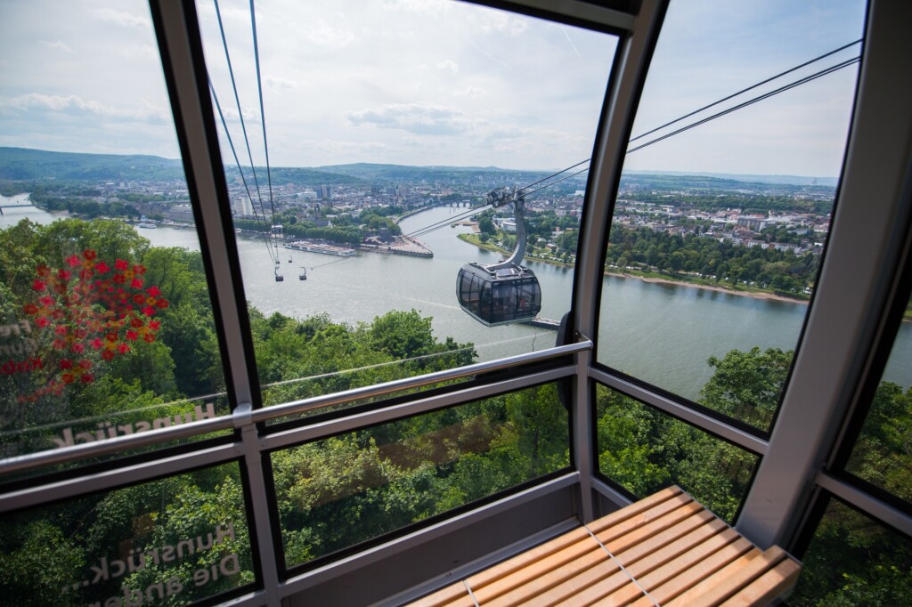 https://mdw-travel-data-us-east-1.s3.amazonaws.com/img/country/Austria/Seilbahn-Koblenz/img_02.jpg
