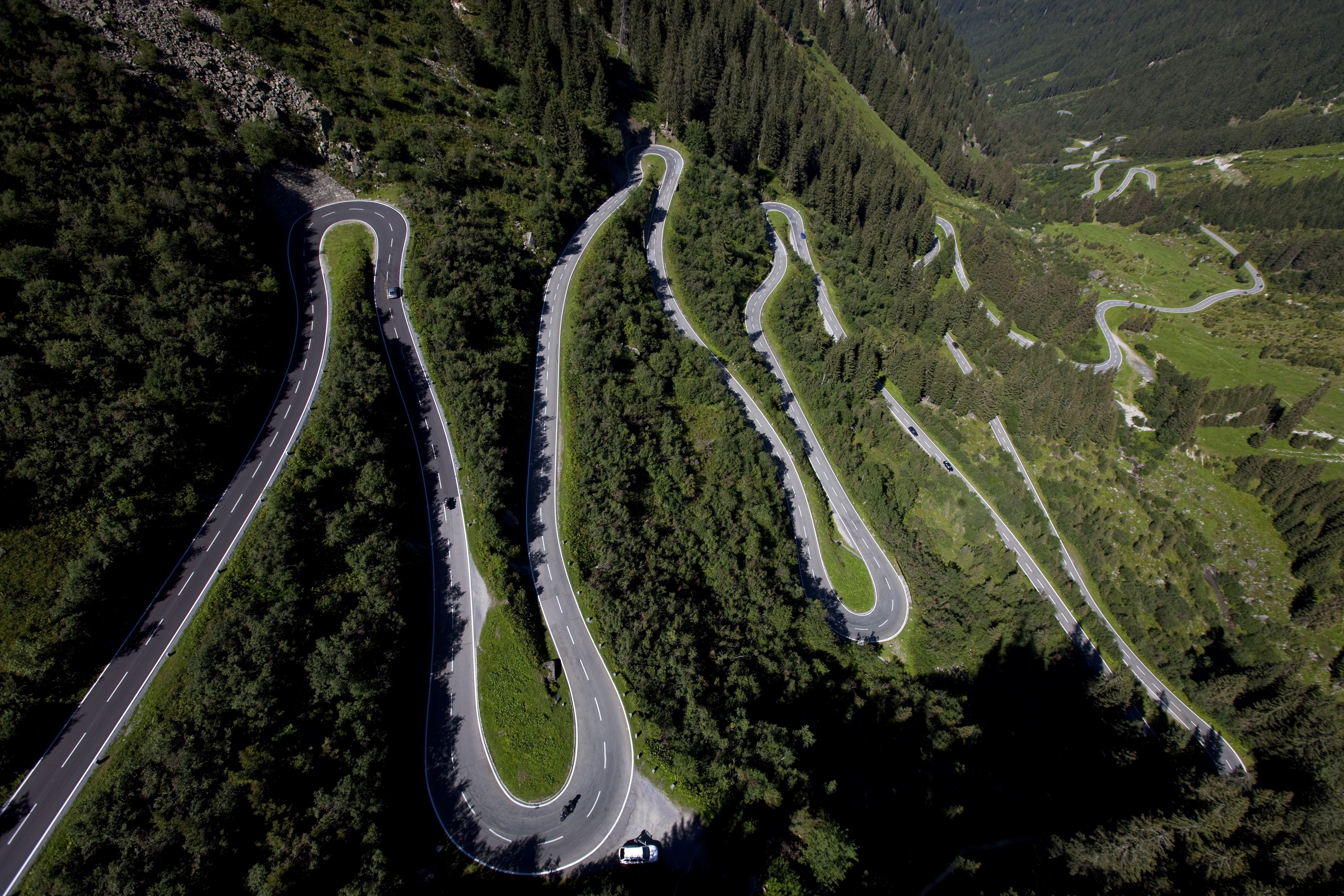 https://mdw-travel-data-us-east-1.s3.amazonaws.com/img/country/Austria/Silvretta-Bielerhohe/img_03.jpg