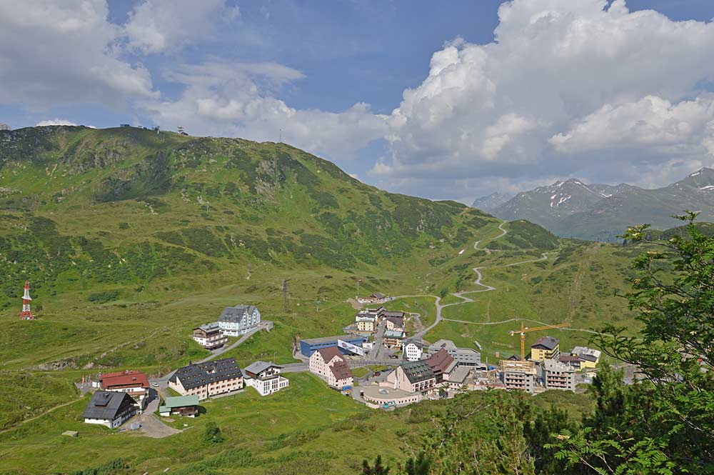 https://mdw-travel-data-us-east-1.s3.amazonaws.com/img/country/Austria/St-Christoph/img_03.jpg