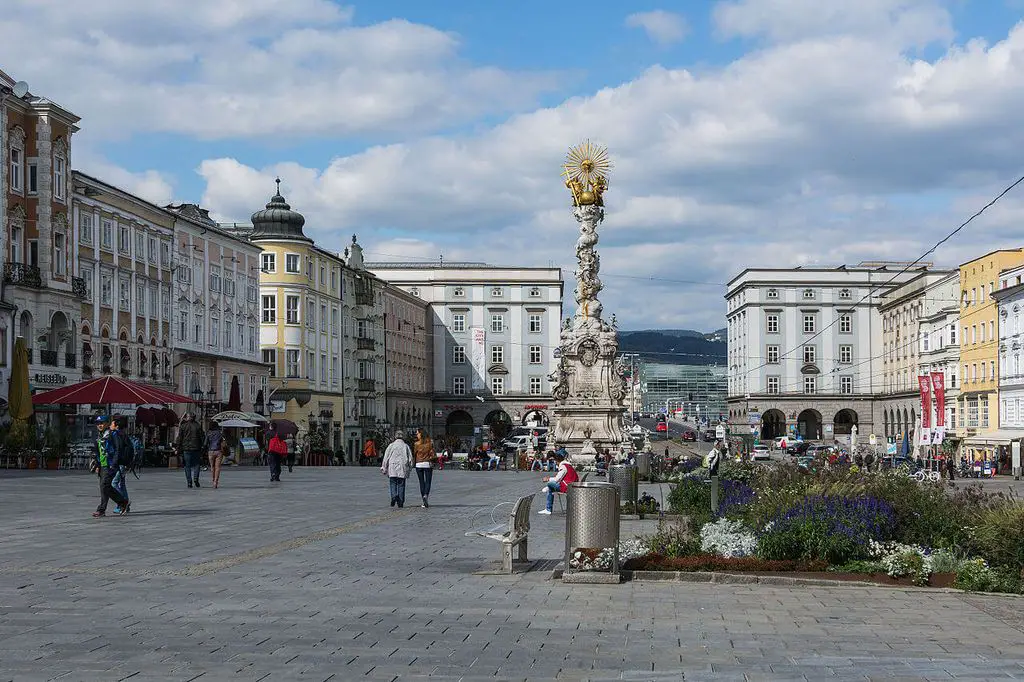 https://mdw-travel-data-us-east-1.s3.amazonaws.com/img/country/Austria/Stadtmuseum-Linz/img_03.jpg