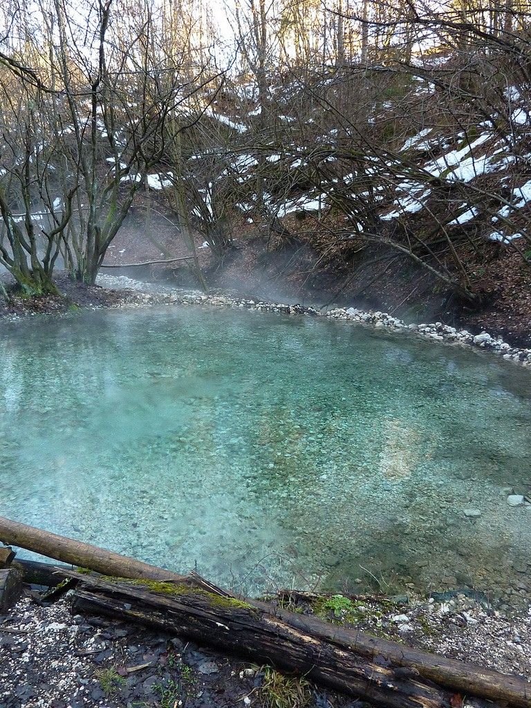 https://mdw-travel-data-us-east-1.s3.amazonaws.com/img/country/Austria/Stone-Sculpture-Path-Villach-Faaker-See/img_03.jpg