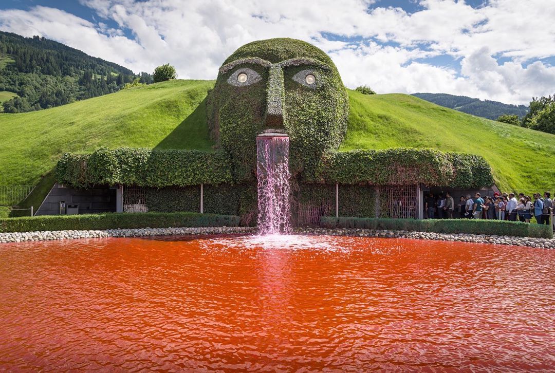 https://mdw-travel-data-us-east-1.s3.amazonaws.com/img/country/Austria/Swarovski-Kristallwelten/img_03.jpg