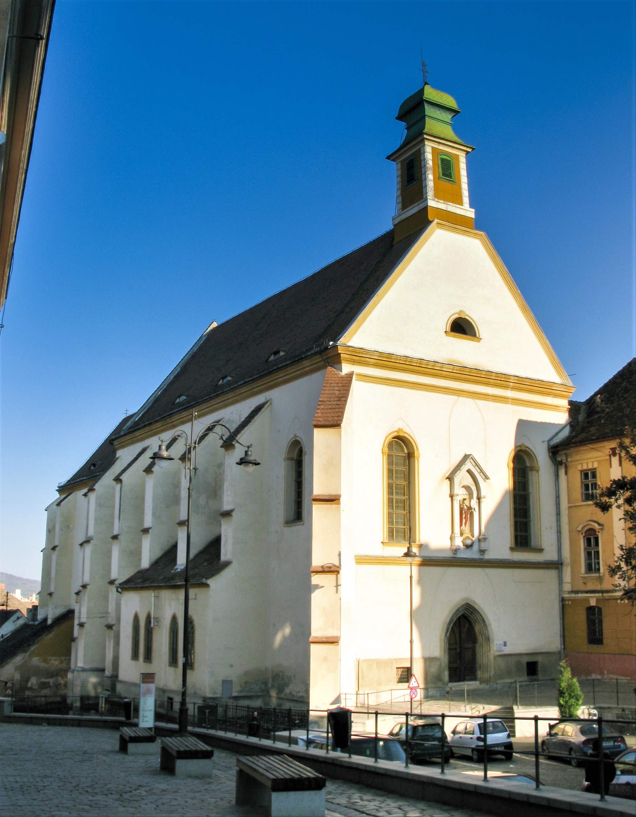 https://mdw-travel-data-us-east-1.s3.amazonaws.com/img/country/Austria/Ursulinenkirche/img_03.jpg